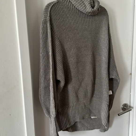 Free People Cocoa Oversized Sweater - Picture 5 of 11